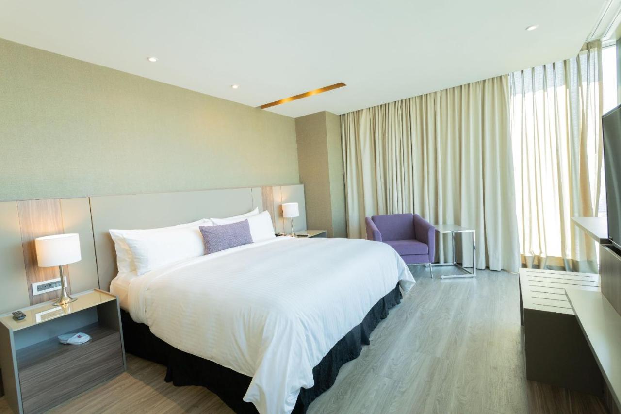 Camino Real Fashion Drive Monterrey San Pedro Garza Garcia Exterior foto A bedroom at the hotel