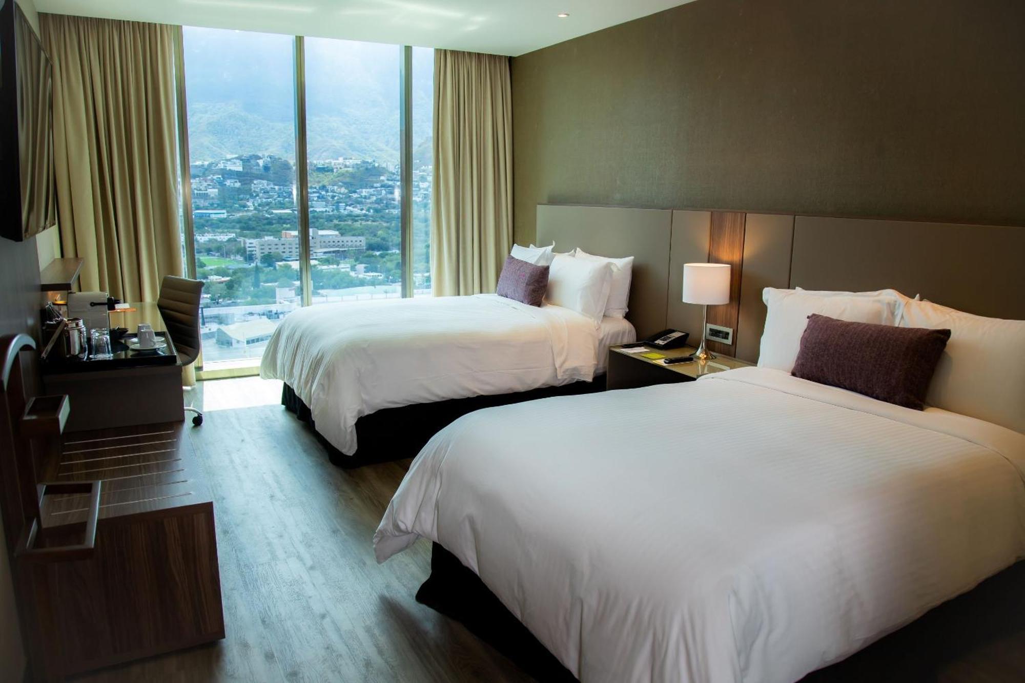 Camino Real Fashion Drive Monterrey San Pedro Garza Garcia Exterior foto A room at the hotel